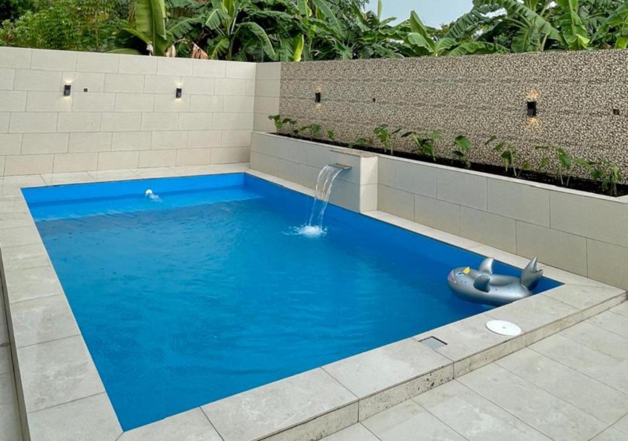 Homestay Melaka Executive ภายนอก รูปภาพ