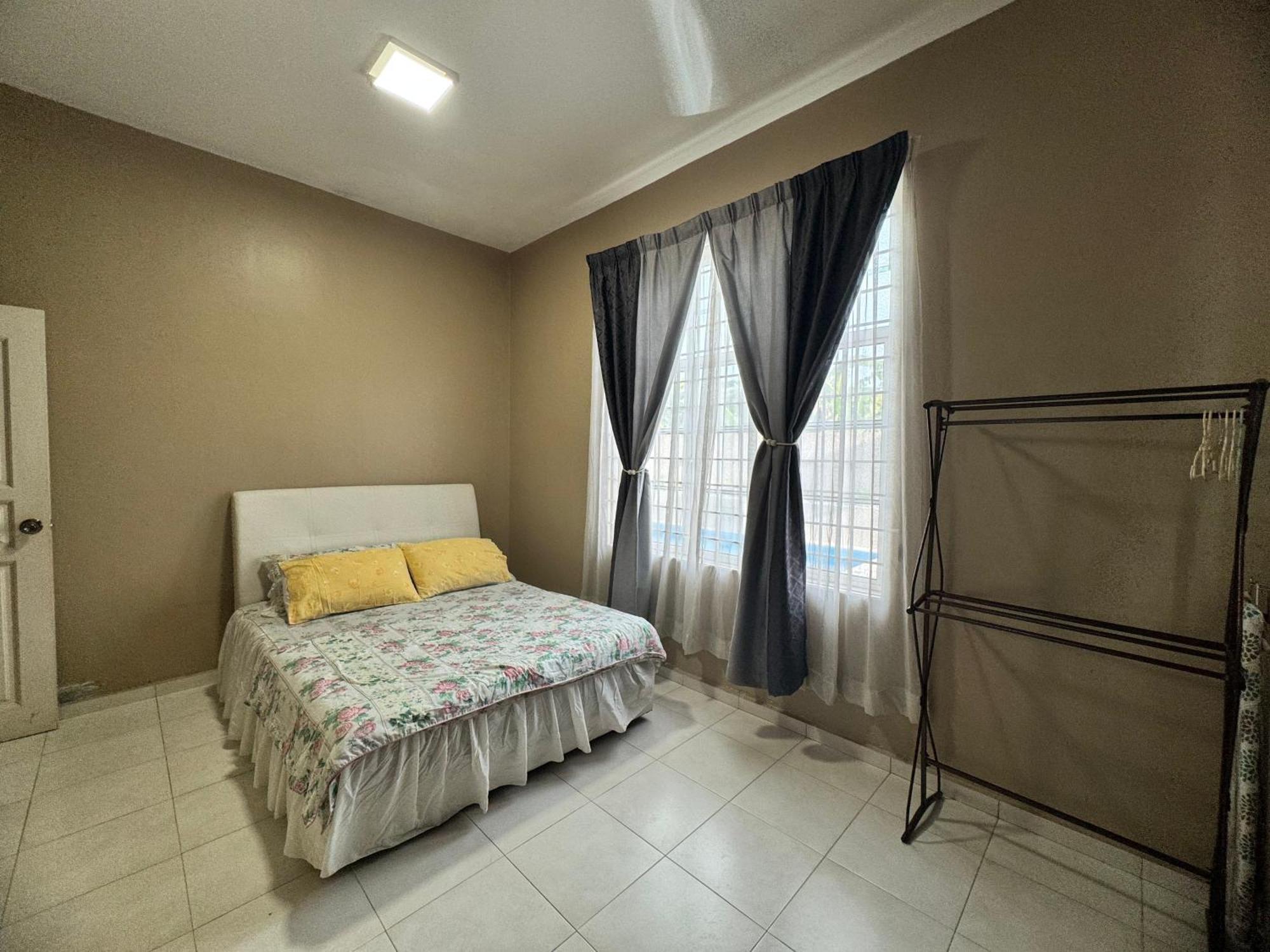 Homestay Melaka Executive ภายนอก รูปภาพ