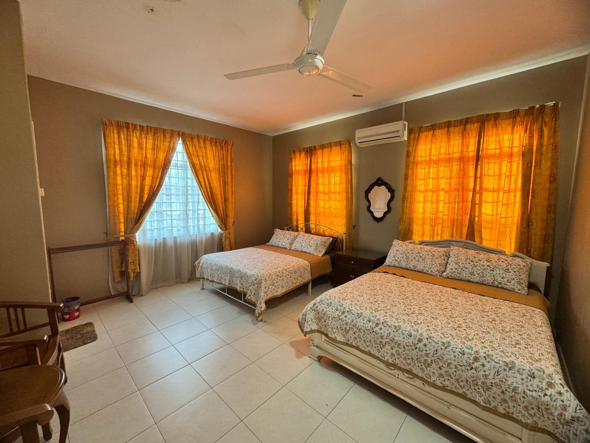 Homestay Melaka Executive ภายนอก รูปภาพ