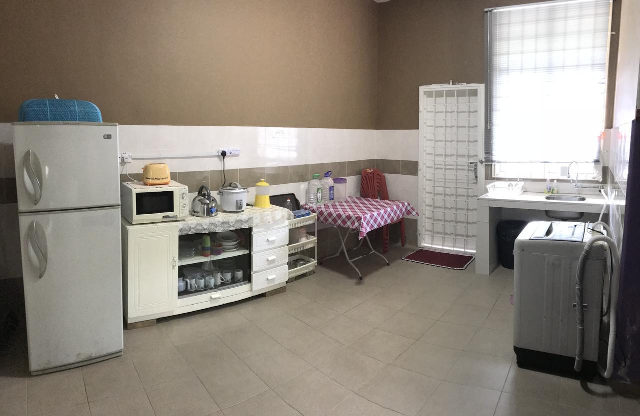 Homestay Melaka Executive ภายนอก รูปภาพ
