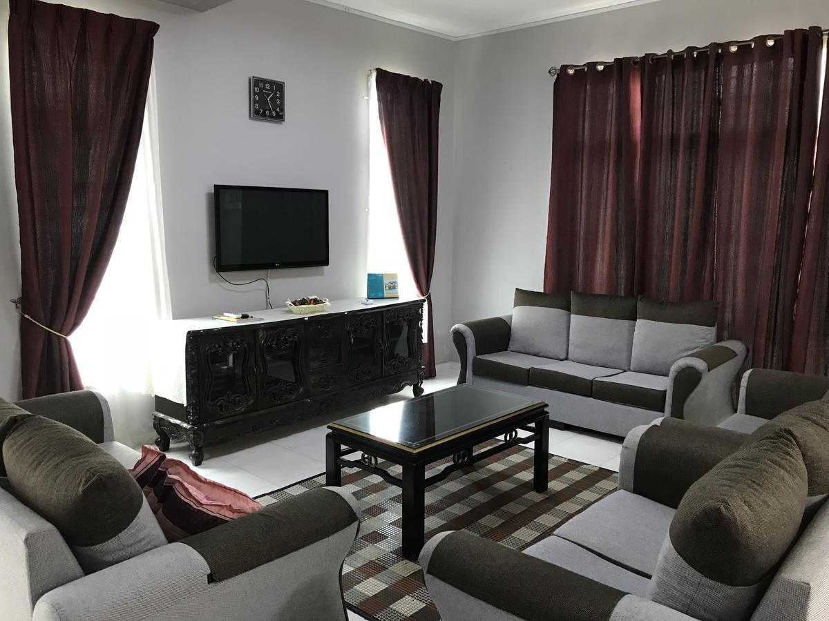 Homestay Melaka Executive ภายนอก รูปภาพ